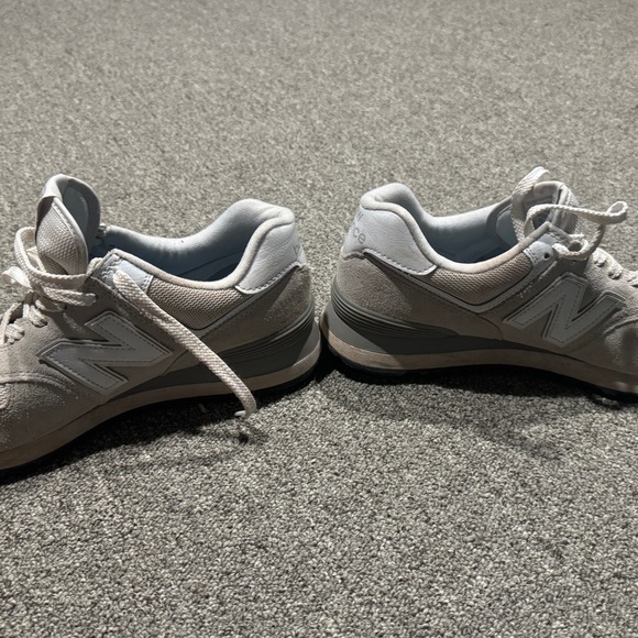 New Balance 574 Gray Sneakers - Picture 2 of 4